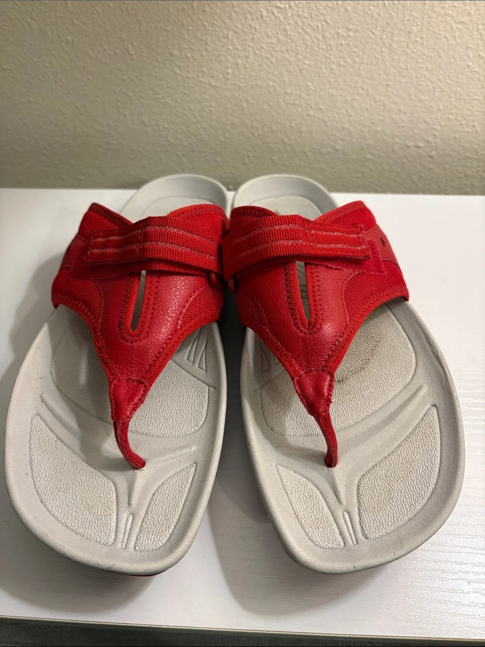 Red Comfort Thong Sandals to burn calories